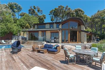 Tokongawa Retreat - Views, Pools, Serenity! - Tasman