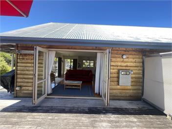 Harakeke Cottage: 12 Tata Heights - Takaka