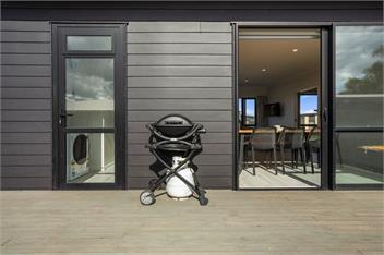 Modern Family Bach (Bachcare) - Waihi