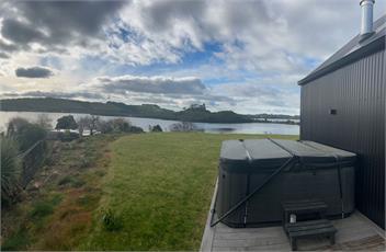 Lakefront Luxury (Bachcare) - Rotorua