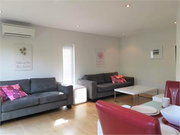 BARTLETT BY THE PARK Location and comfort - Christchurch