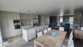 A TERRIFIC GETAWAY ON TUCK-202A TUCK ROAD WHANGAMATA - Whangamata