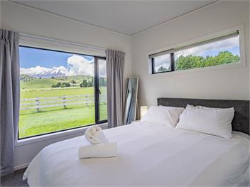 Cozy Cabin with a View (Bachcare) - Ohakune