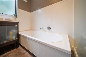 Townhouse Retreat (Bachcare) - Te Anau