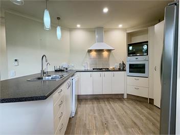 Views and Location - Twizel