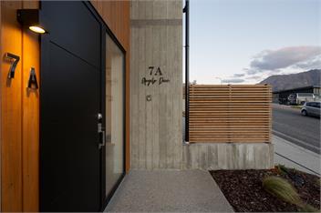 Fantastic 4 BDR Home | AC | WI-FI | Coffee Machine - Queenstown