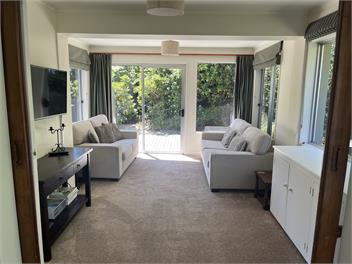 SUPERB Home,Studio,Spa,lake & mtn views,OSP&much more - Wanaka