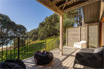 The Beachfront Bach - Ultimate Beachfront  - Onemana