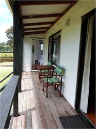 Medlands Beach Hapuka Cottage - Great Barrier Island