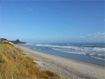 Spacious Beach Front Home (Uncle Tom's Cabin) - 