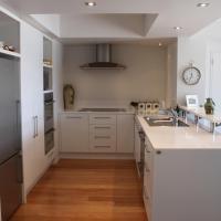 Astonishing Views Superb Waterfront Apartment - PICTON