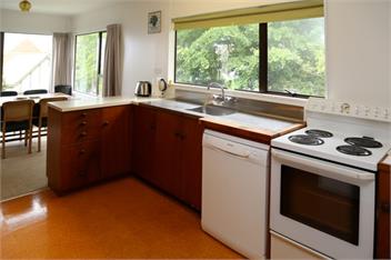 KBHH - West End Holiday House - HOR1 - Ohope
