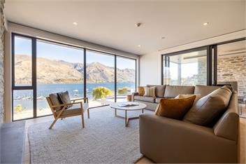 Spinnaker Marina Apartment 5 - Wanaka