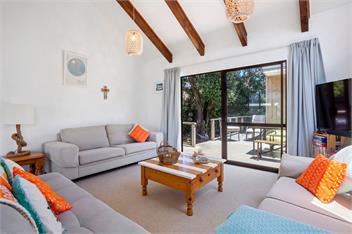 Coastal Charm (Bachcare) - Waihi Beach