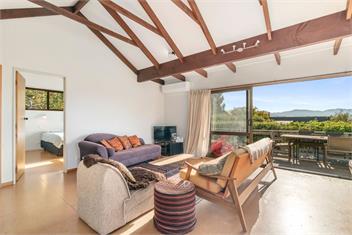 Goodall Crib (Bachcare) - Wanaka
