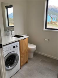 Modern and cosy with stunning mountain views - St Arnaud