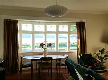 Tiromoana Beachfront Cottage in Worser Bay - Wellington