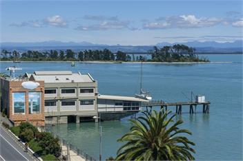 Penthouse 37 - Nelson Waterfront Apartment - Nelson