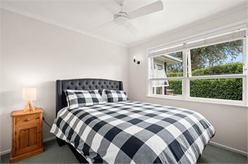 Mid (Bachcare) - Rainbow Point