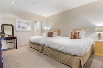 THE SHOTOVER | CBD Luxury, Rooftop Terrace - Queenstown
