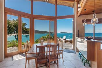 Tokongawa Retreat - Views, Pools, Serenity! - Tasman