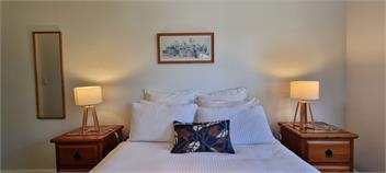 Sandhill Gardens Retreat - Woodend
