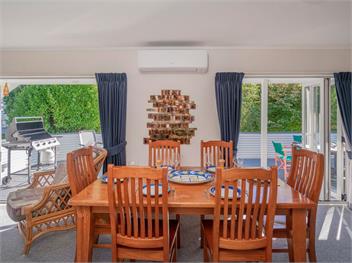 Seashells Bach (Bachcare) - Whangamata