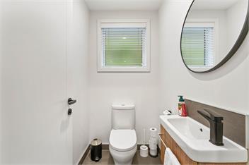 Oasis on Okaia - Kinloch - Kinloch