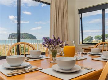 Jack and Enids Whangamata Beach House - Whangamata