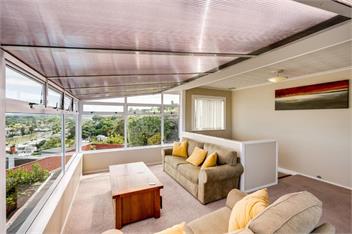 Napier Hilltop Stays - Views, Pool & Pet-Friendly! - Napier