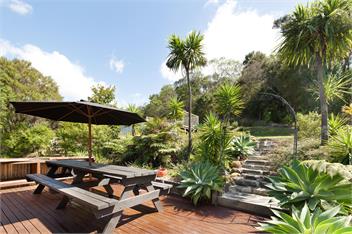 Sunny Paihia Retreat with BBQ, Spa and Pool - Paihia