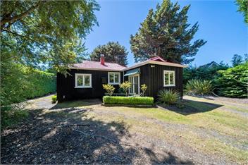 Fiordland Hideaway (Bachcare) - Te Anau