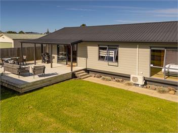 Seabreeze Surf House (Bachcare) - Whitianga