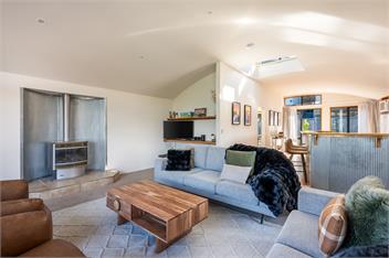 Lakefront Retreat - Wanaka