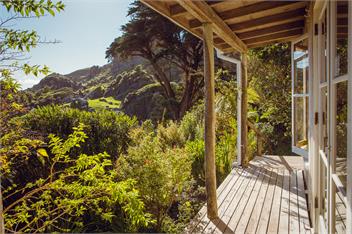 Golden Bay Chalet and Sleep out at Te Hapu  - Nelson