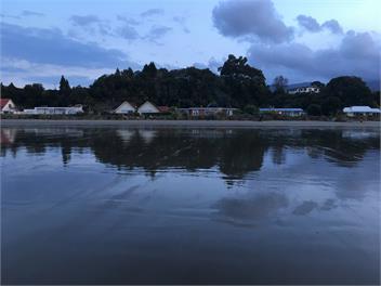 Absolute Beach Front at Patons Rock - Takaka