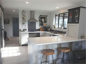 Bethlehem Summer In the Sun - Large Home and Pool - Tauranga