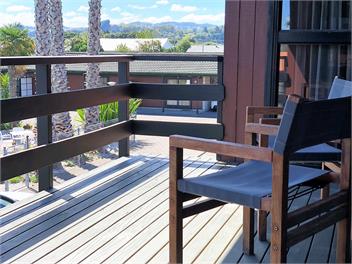 Gladstone Apartment - Gisborne