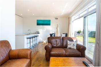 Lawn Road Retreat - Hastings