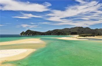 The Boatshed. Eco Modern Bach. "The Best Beach on the Planet" - Golden Bay