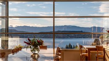 Whare Kea | Sleeps 12 | Lakefront Location | Amazing Views - Wanaka