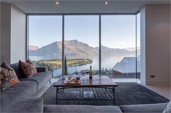 Views on Edinburgh | Queenstown Hill Luxury - Queenstown