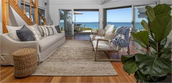 The Beachhouse- absolute beachfront! - Papamoa Beach