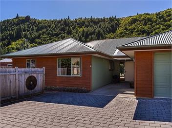 Sawmillers Retreat (Bachcare) - Arrowtown