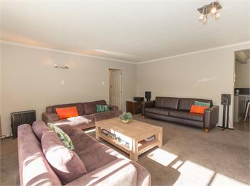 Kowhai Cottage (Bachcare) - Wanaka