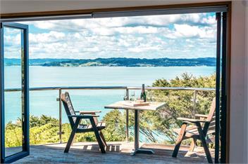 CrossTrees Chalet (Bachcare) - Waiheke Island