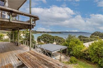 Tapuaetahi Beachfront Downstairs Unit - Kerikeri