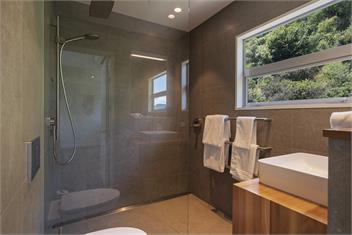 Penthouse 37 - Nelson Waterfront Apartment - Nelson