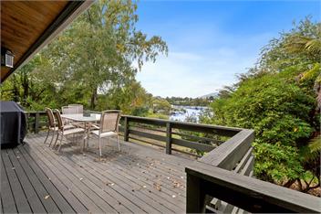 Rutherfurd Lakehouse (Bachcare) - Taupo Central