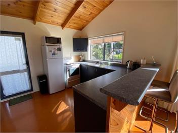 A STAY IN PARADISE ON PIPI ROAD - WHANGAMATA